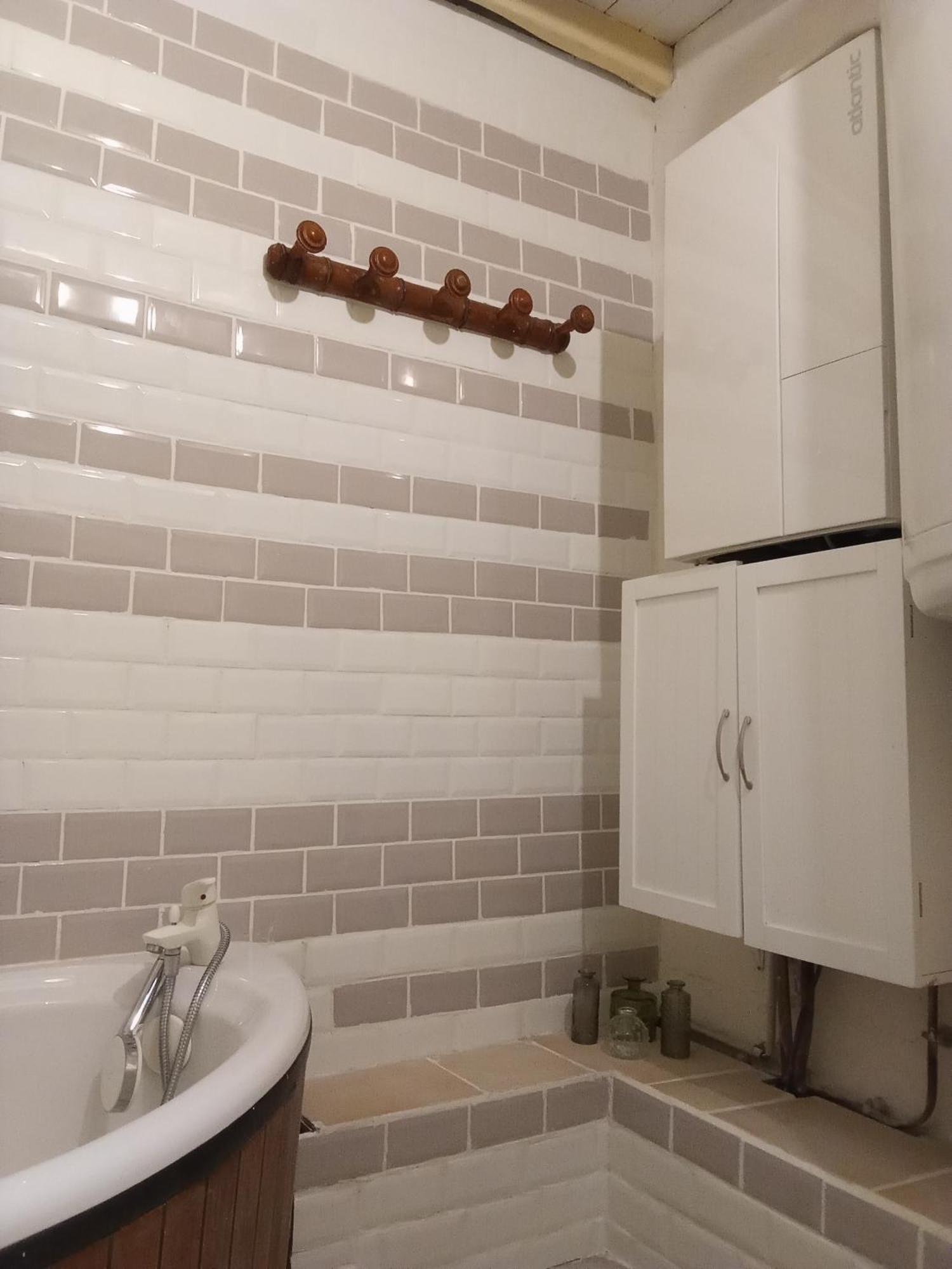 La Grille Fleurie, Chambres D'Hote Chez L'Habitant Arthonnay Eksteriør billede